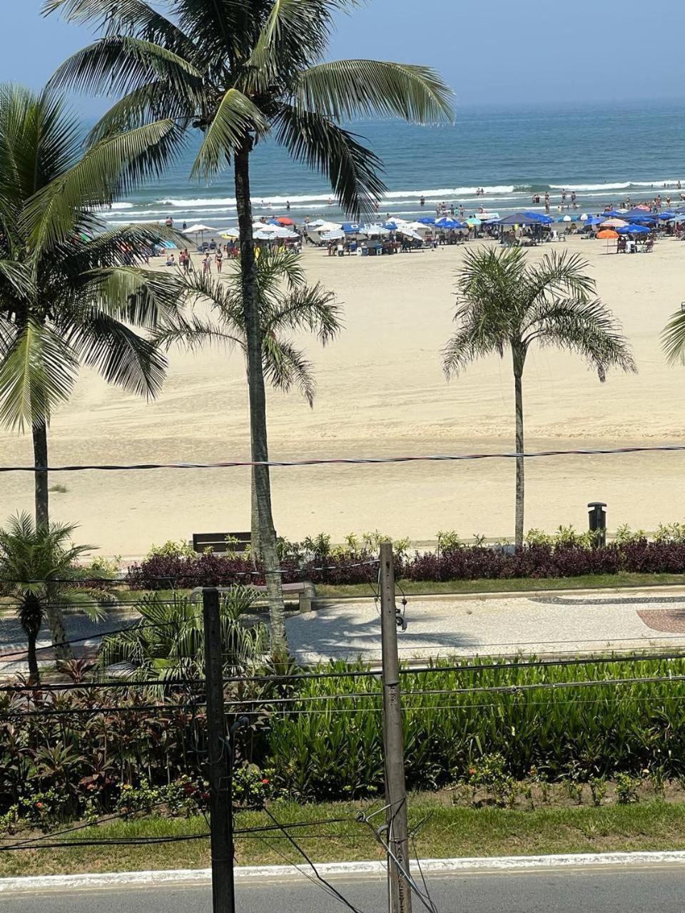 פראייה גראנדה Guilhermina Pe Na Areia Vista Mar מראה חיצוני תמונה
