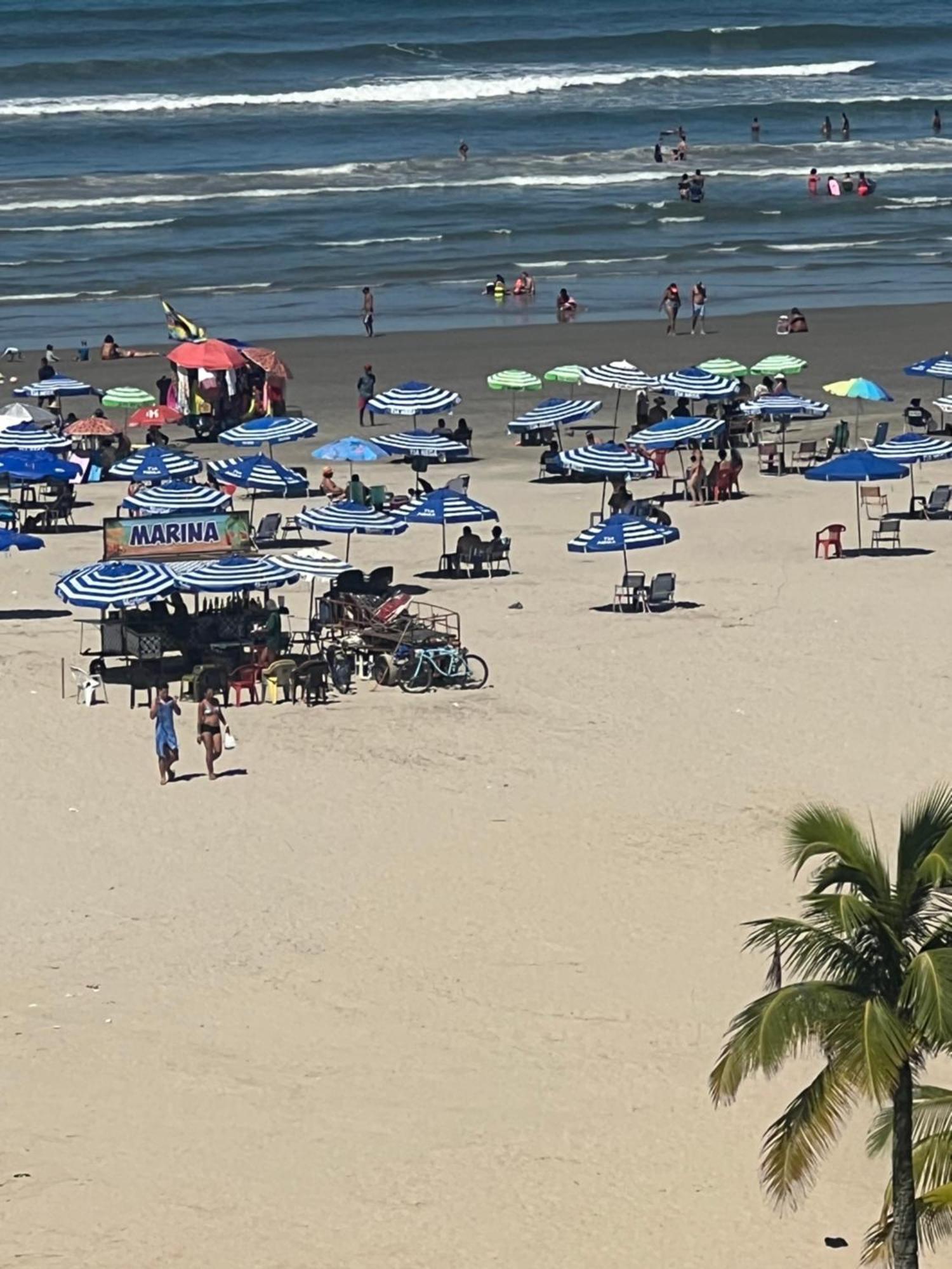 פראייה גראנדה Guilhermina Pe Na Areia Vista Mar מראה חיצוני תמונה